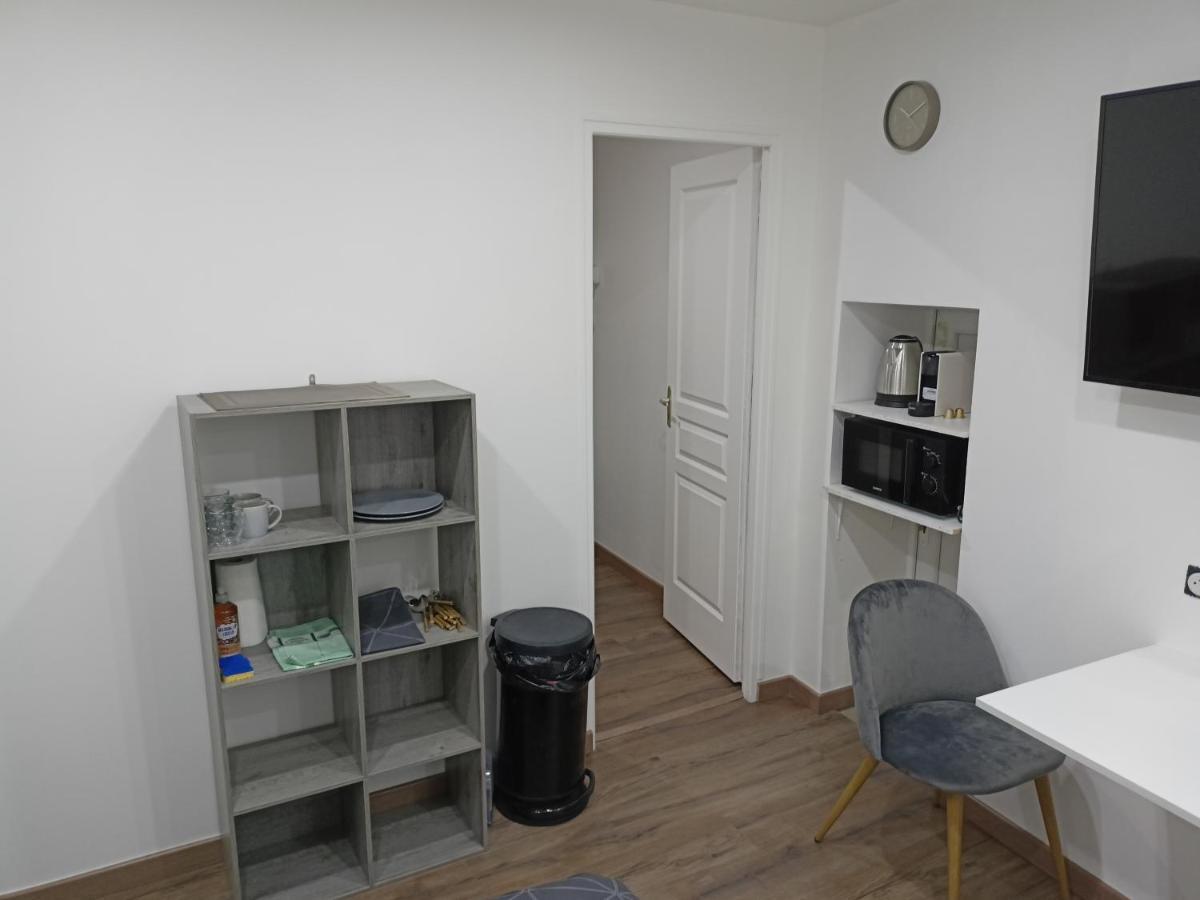 Chambre indépendante en plein centre Ville Roye  Esterno foto